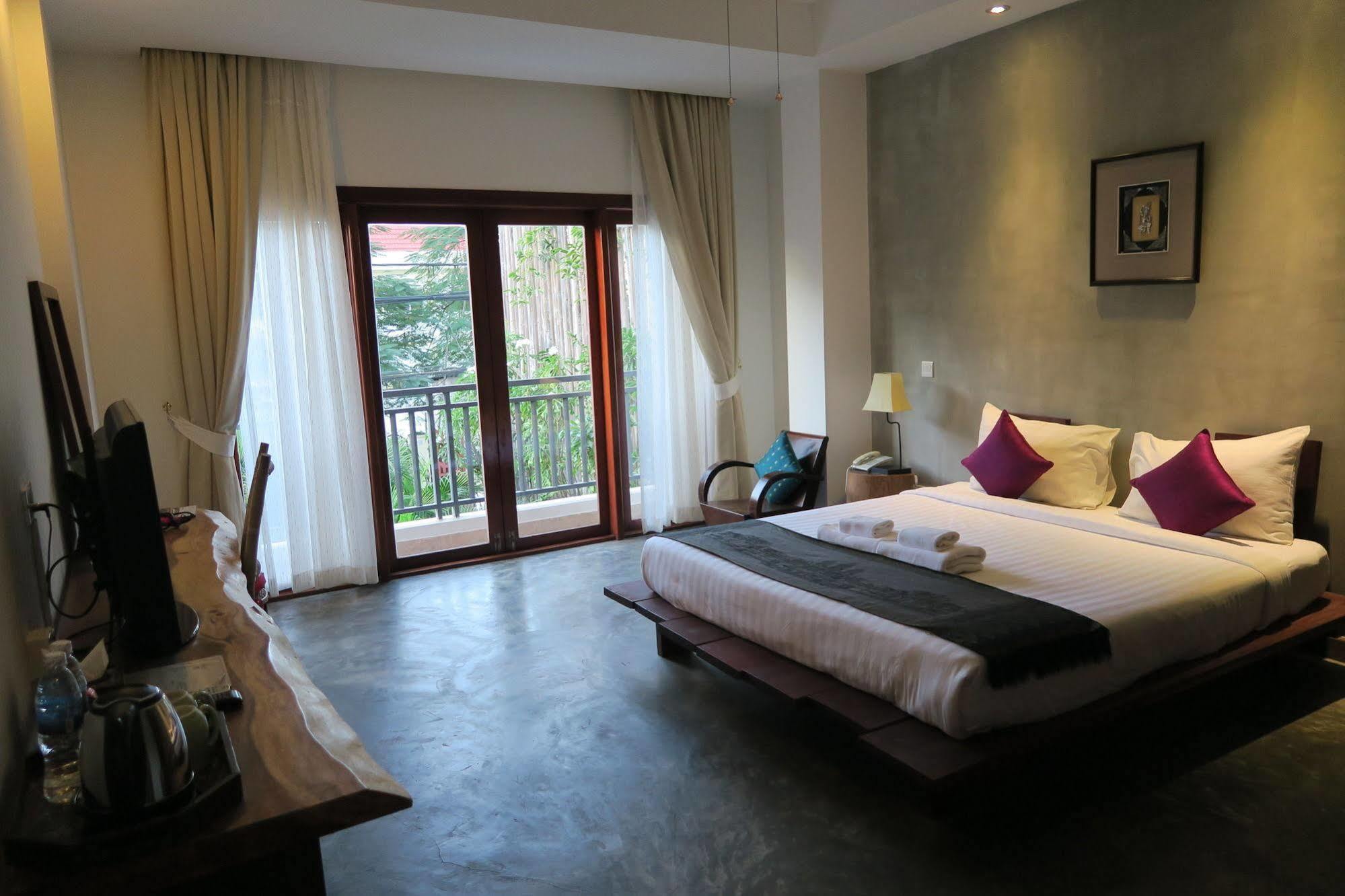Tranquil Villa Phnom Penh Ngoại thất bức ảnh
